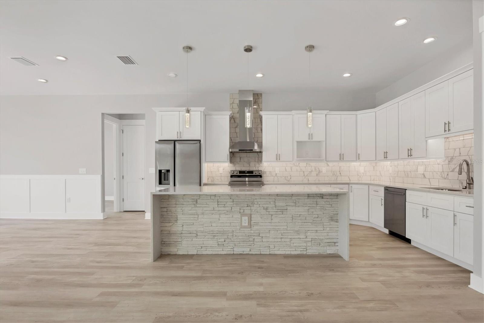 16443 LAGORE AVE, PORT CHARLOTTE, FL, 33954