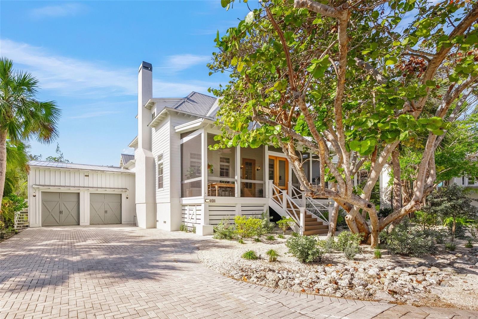 689 LANDS END DR, LONGBOAT KEY, FL, 34228
