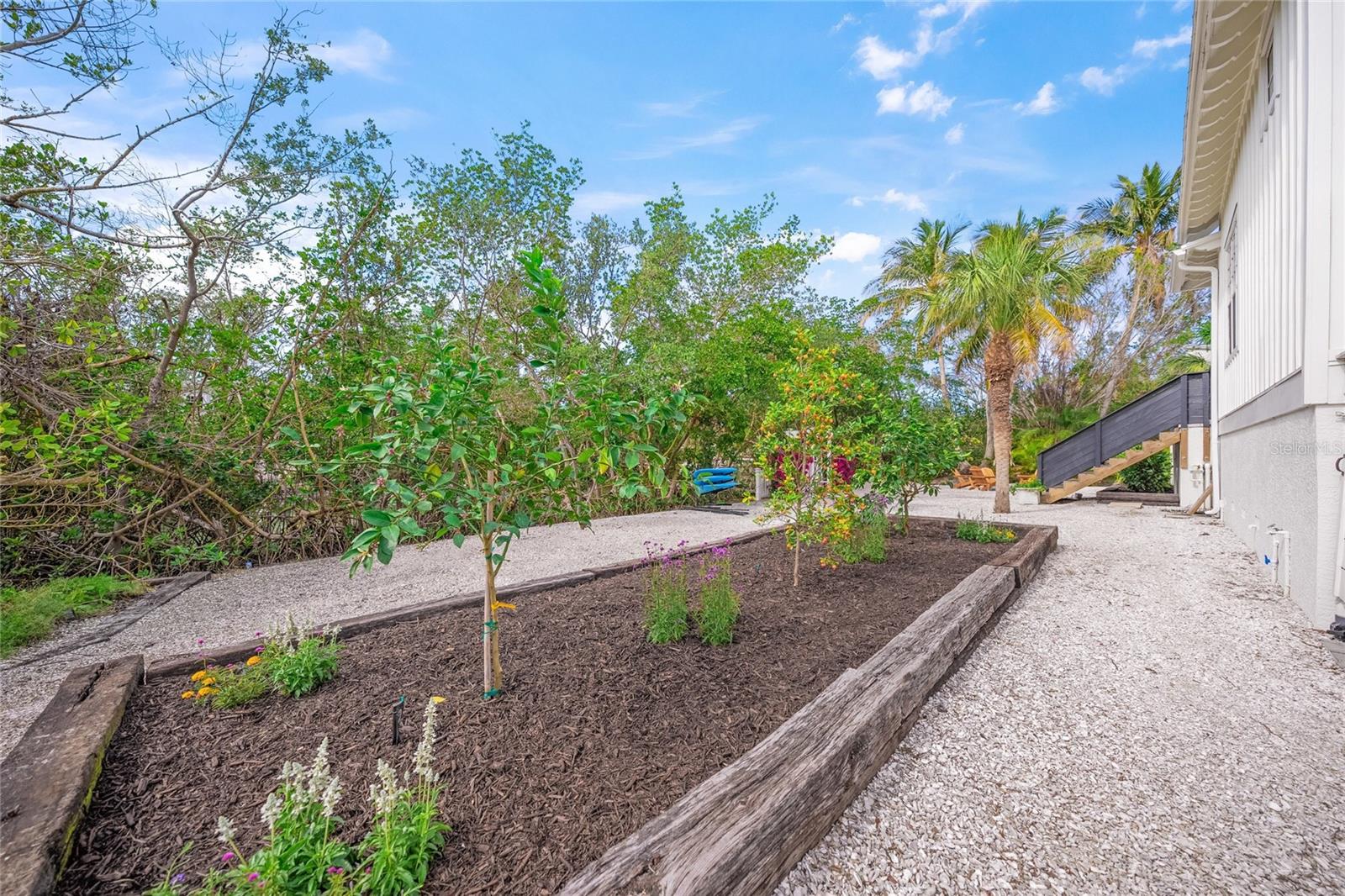 689 LANDS END DR, LONGBOAT KEY, FL, 34228