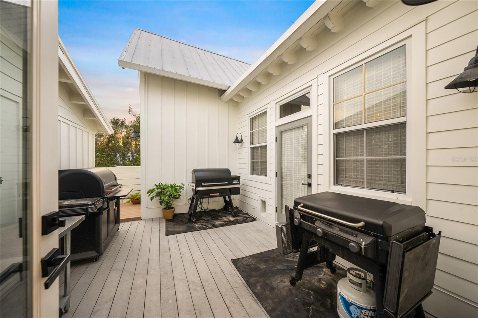 689 LANDS END DR, LONGBOAT KEY, FL, 34228