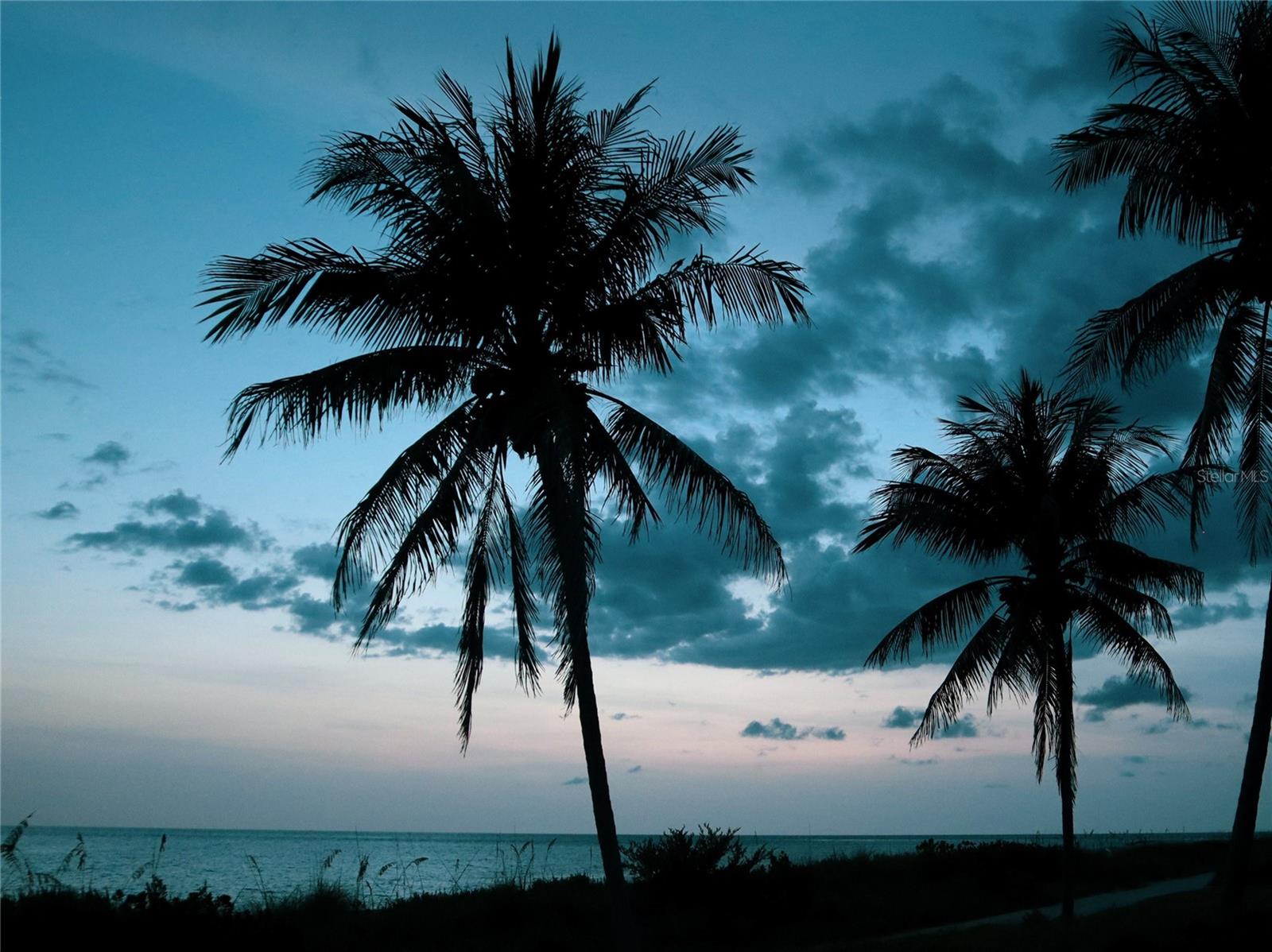 689 LANDS END DR, LONGBOAT KEY, FL, 34228