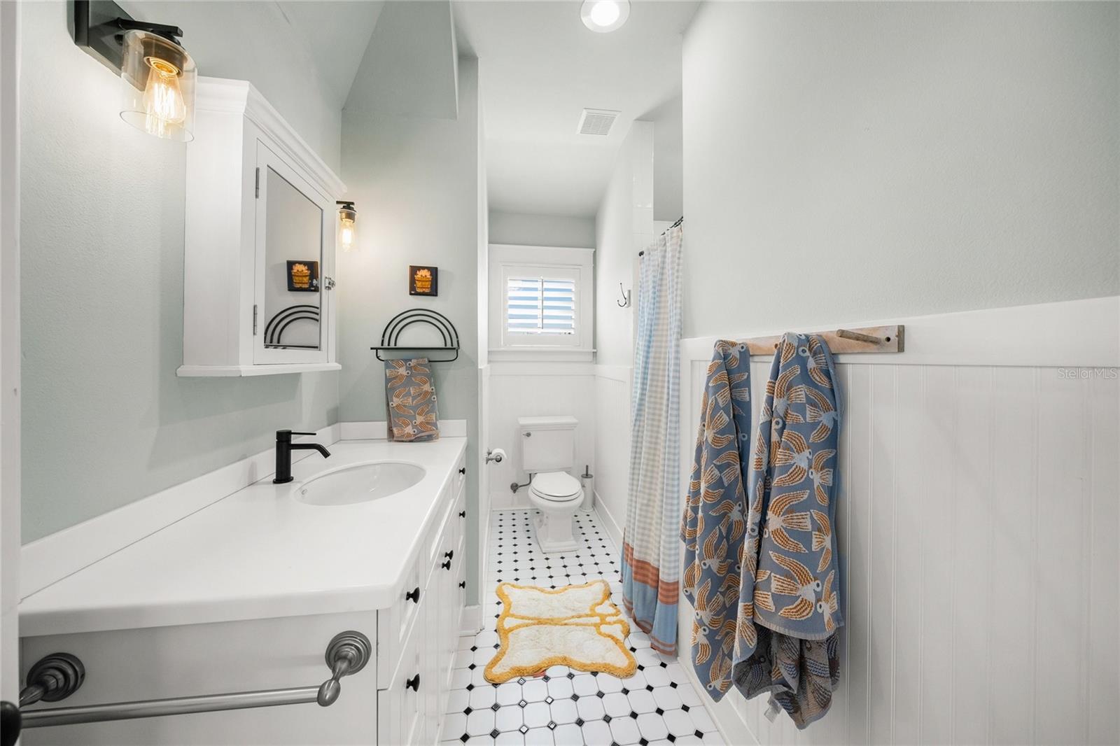 689 LANDS END DR, LONGBOAT KEY, FL, 34228