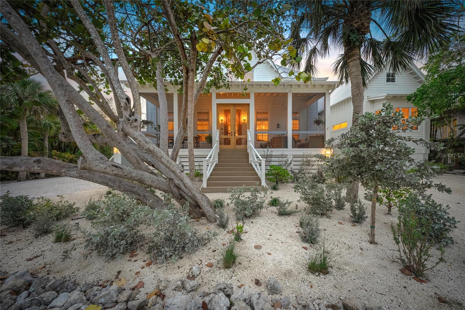 689 LANDS END DR, LONGBOAT KEY, FL, 34228