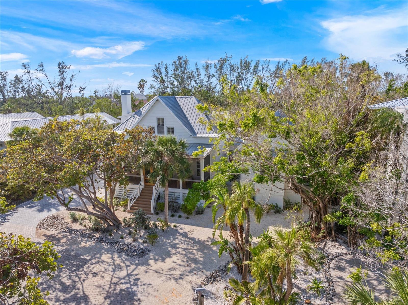 689 LANDS END DR, LONGBOAT KEY, FL, 34228