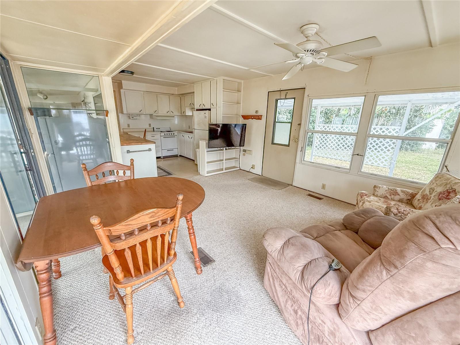 944 MARK RD, LEESBURG, FL, 34748
