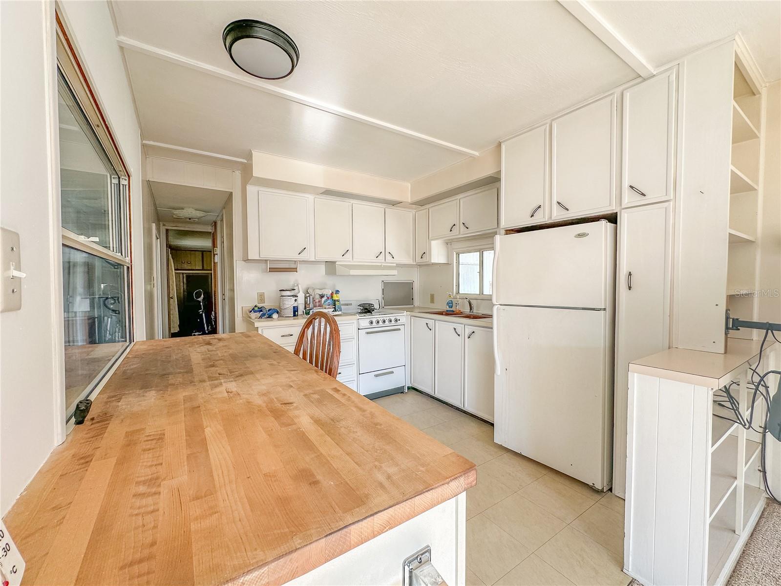 944 MARK RD, LEESBURG, FL, 34748