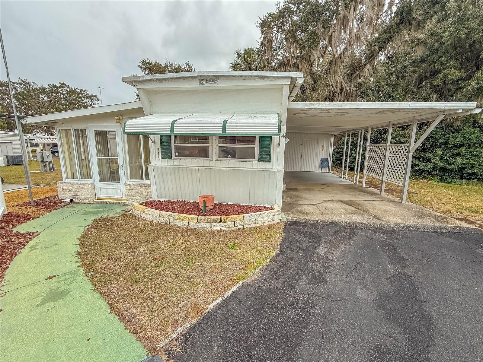 944 MARK RD, LEESBURG, FL, 34748