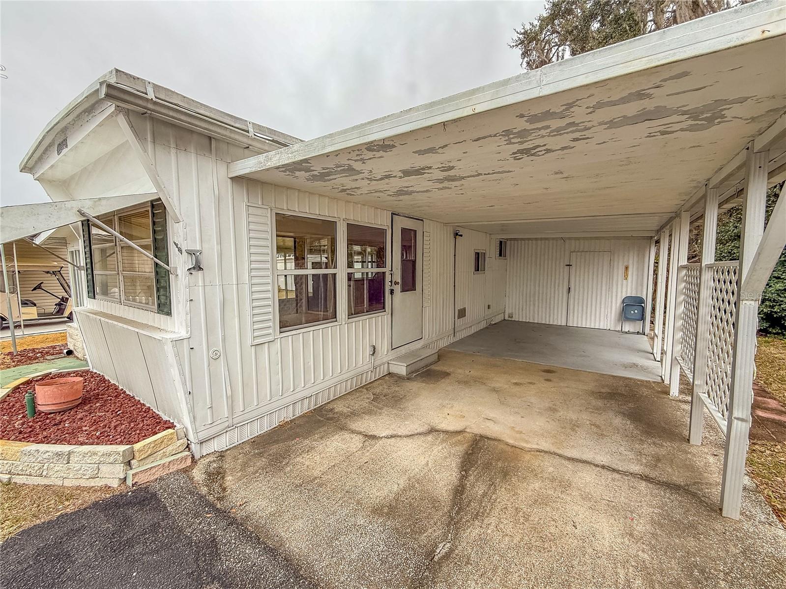 944 MARK RD, LEESBURG, FL, 34748