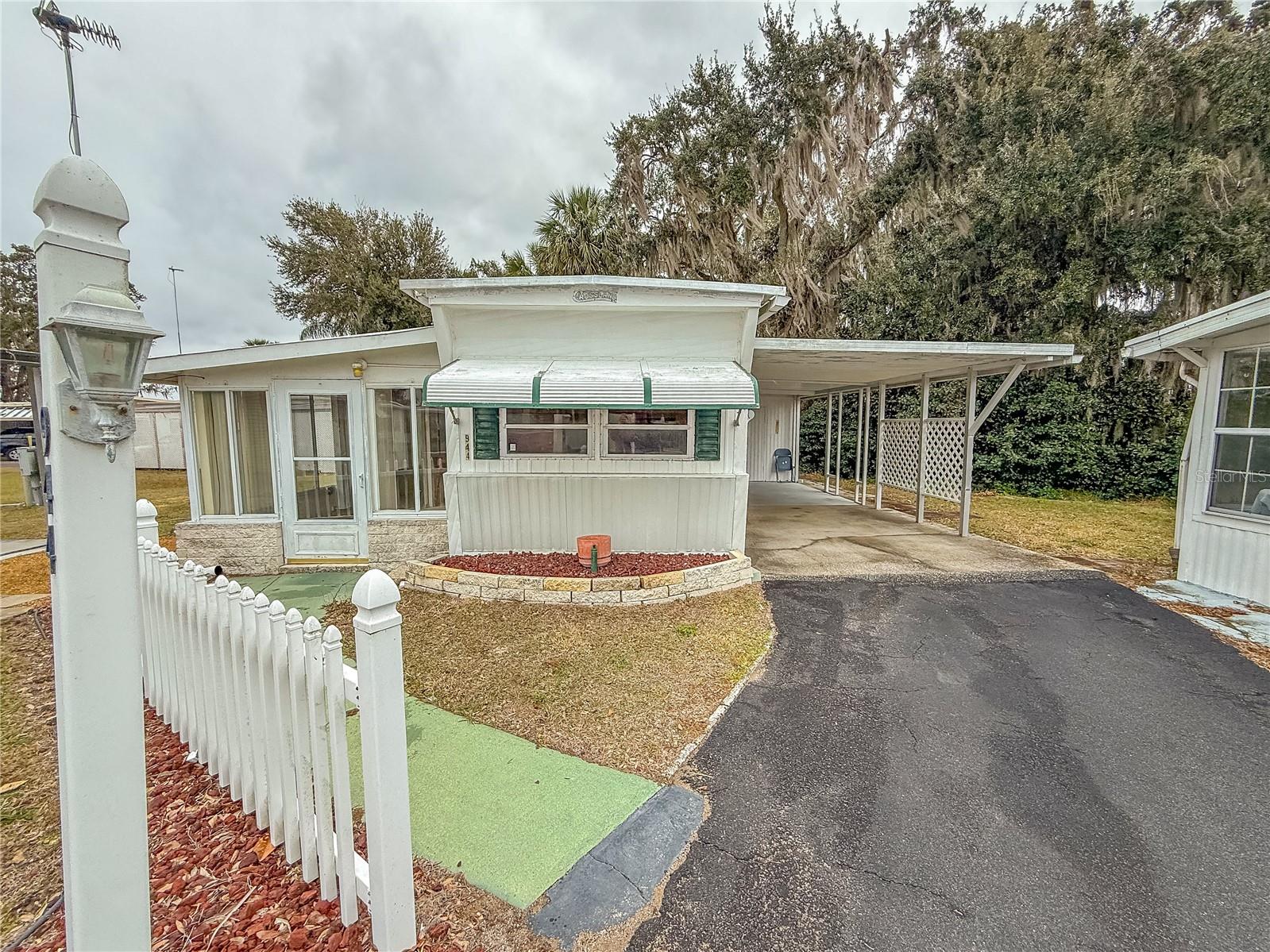 944 MARK RD, LEESBURG, FL, 34748