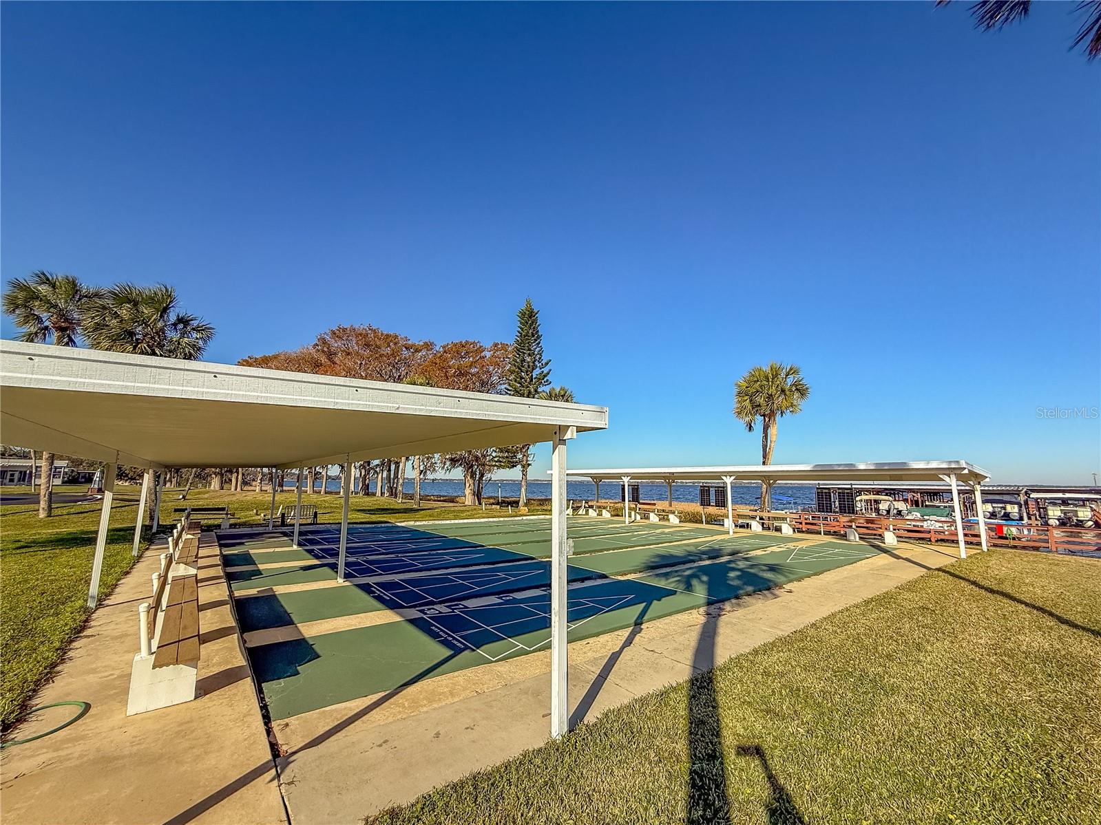 944 MARK RD, LEESBURG, FL, 34748