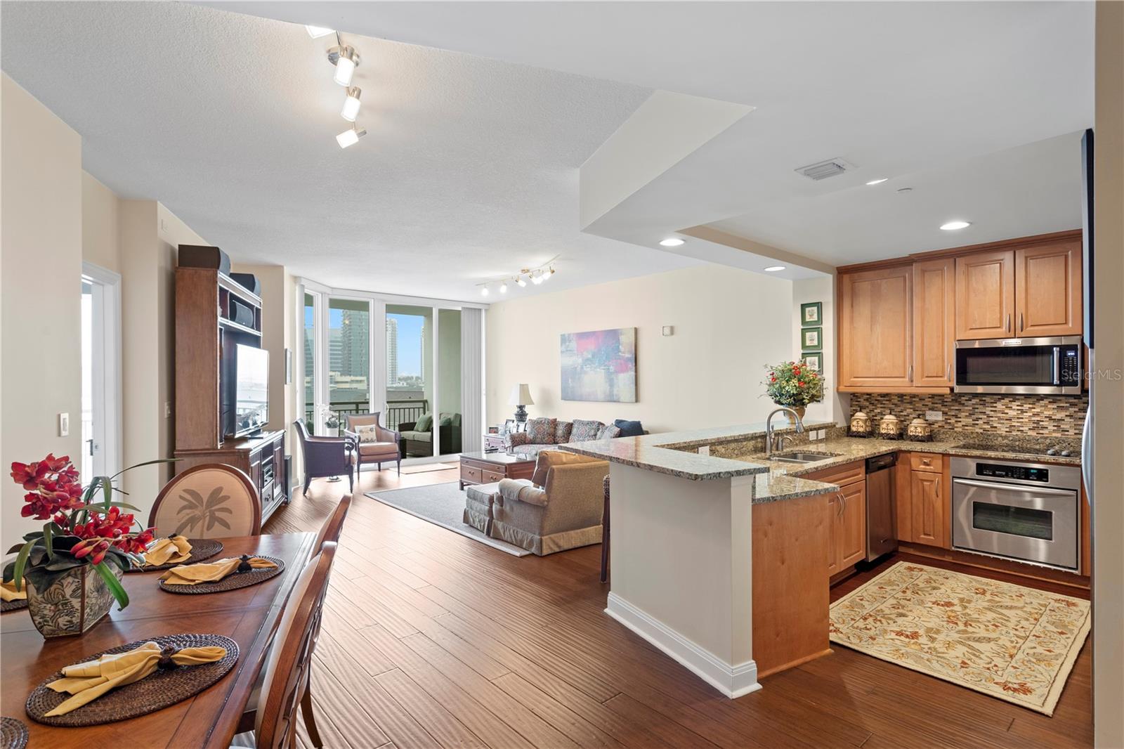 450 KNIGHTS RUN AVE #705, TAMPA, FL, 33602
