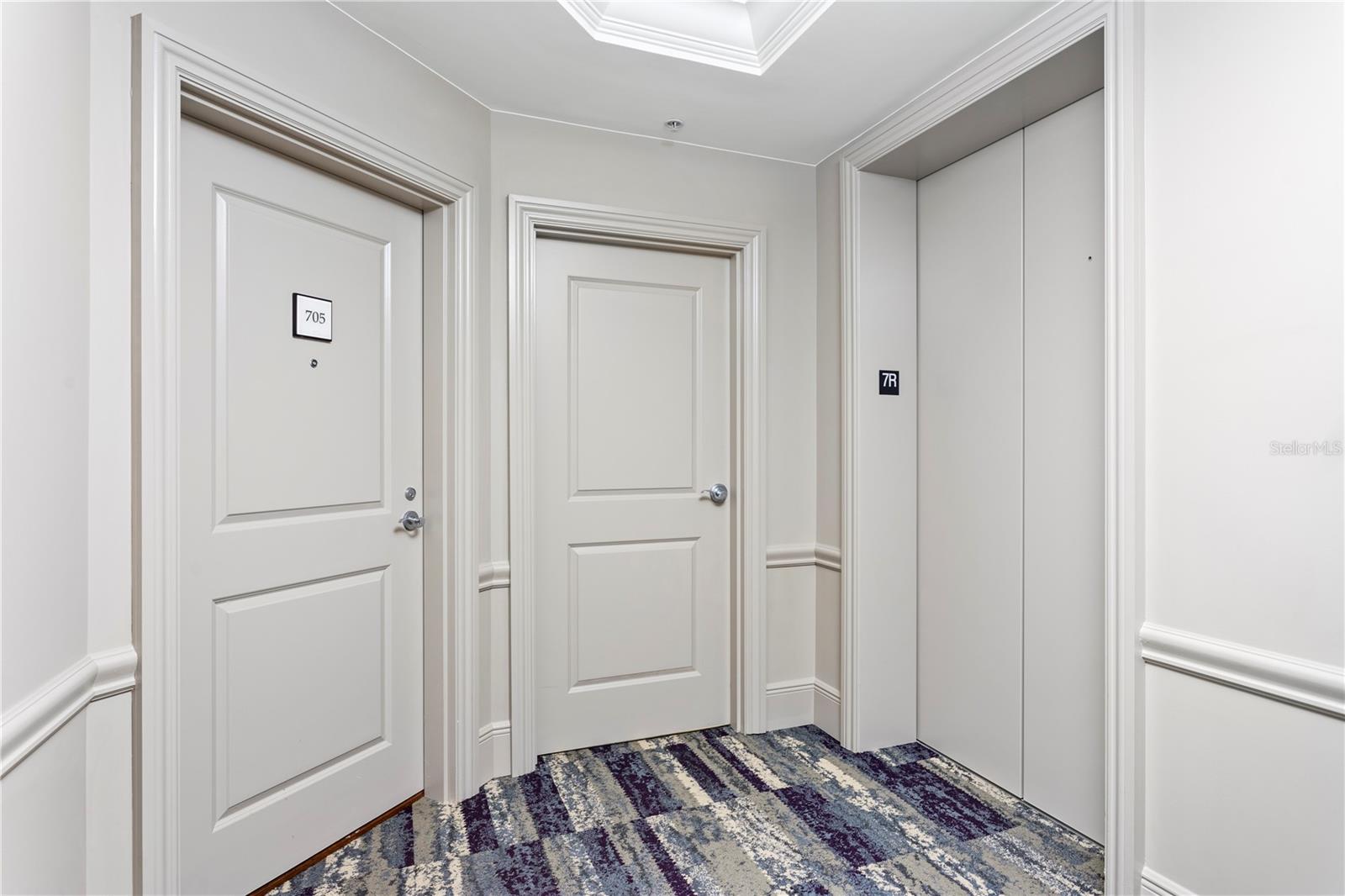 450 KNIGHTS RUN AVE #705, TAMPA, FL, 33602