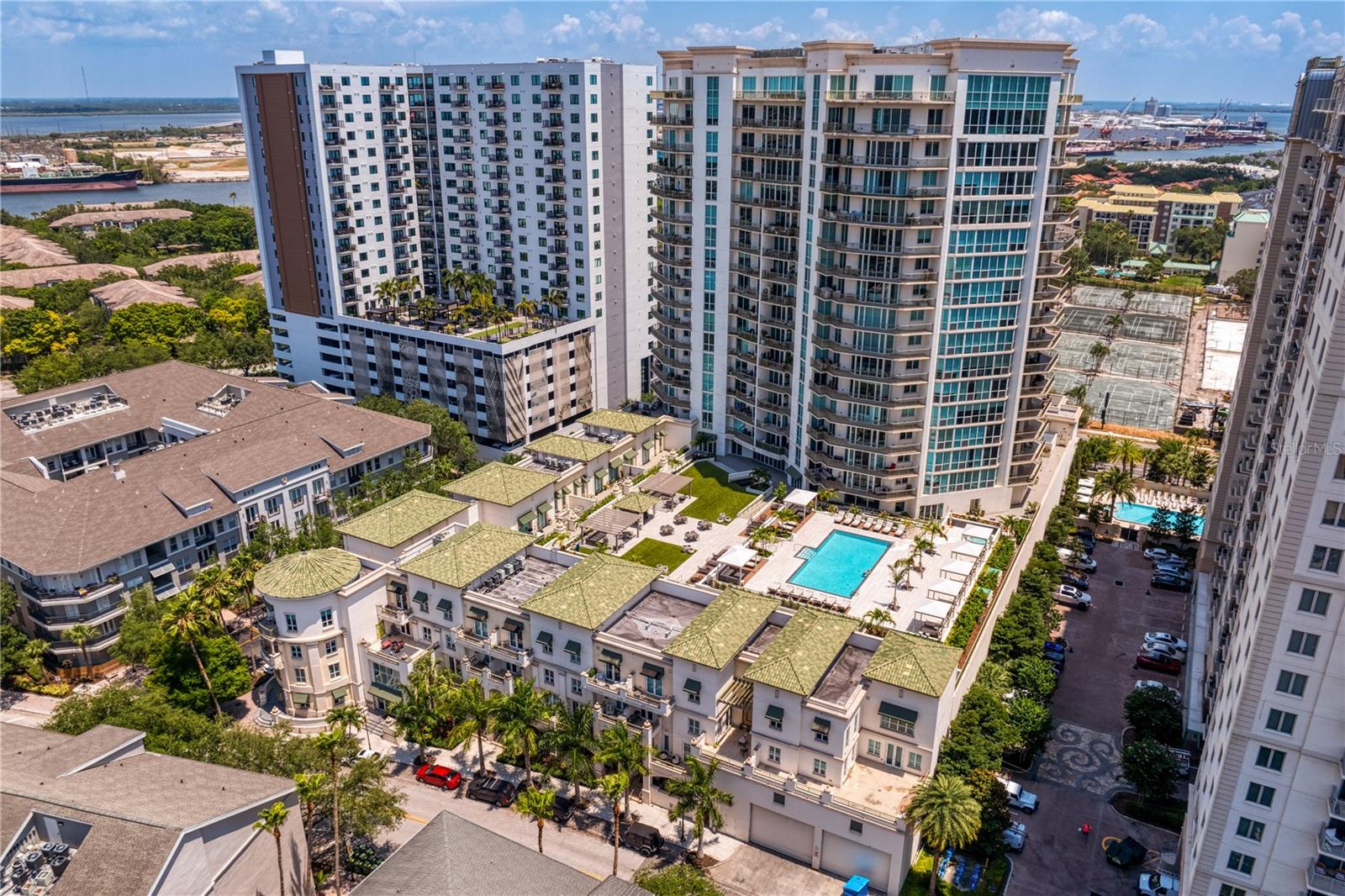 450 KNIGHTS RUN AVE #705, TAMPA, FL, 33602