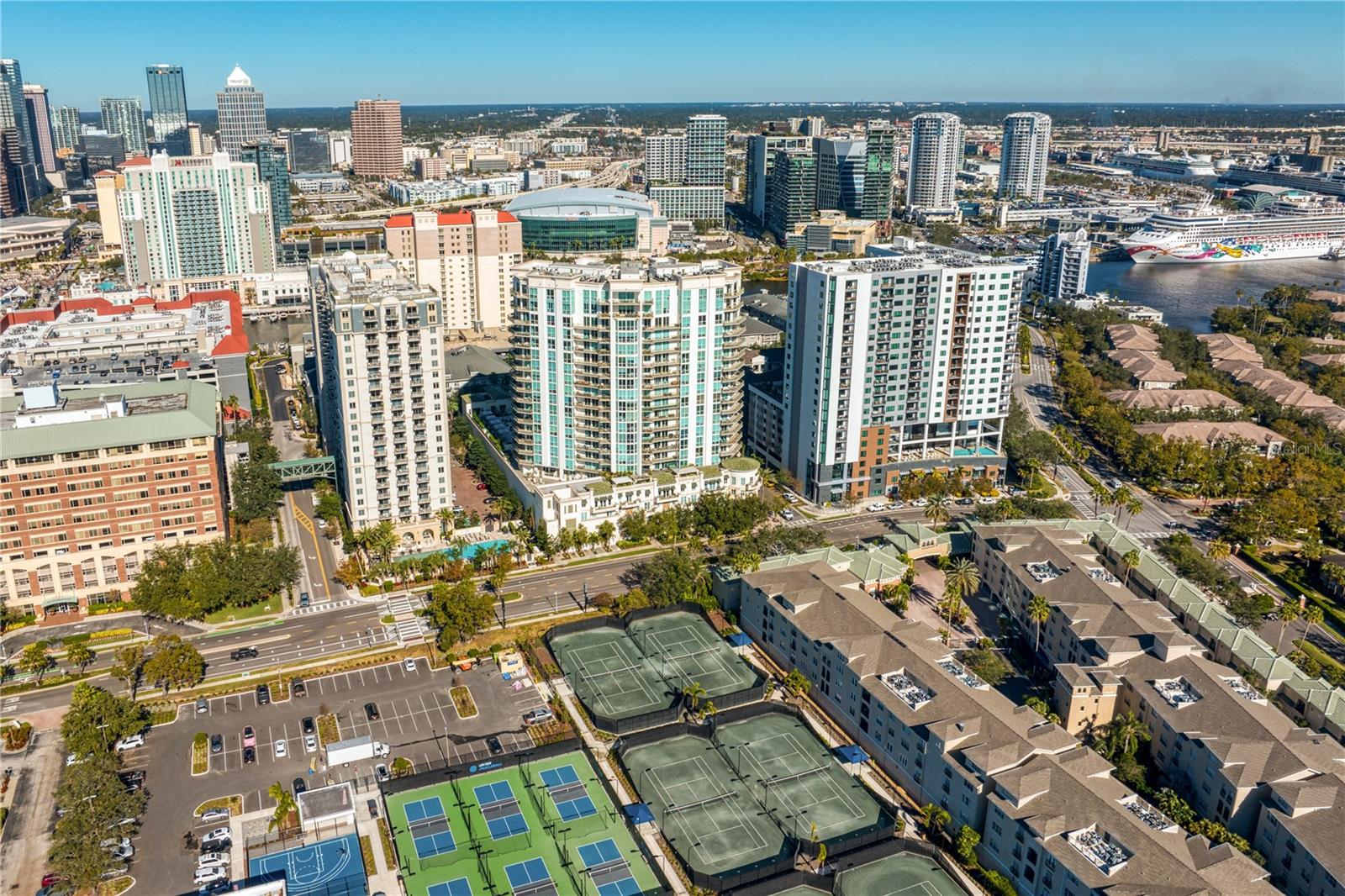 450 KNIGHTS RUN AVE #705, TAMPA, FL, 33602