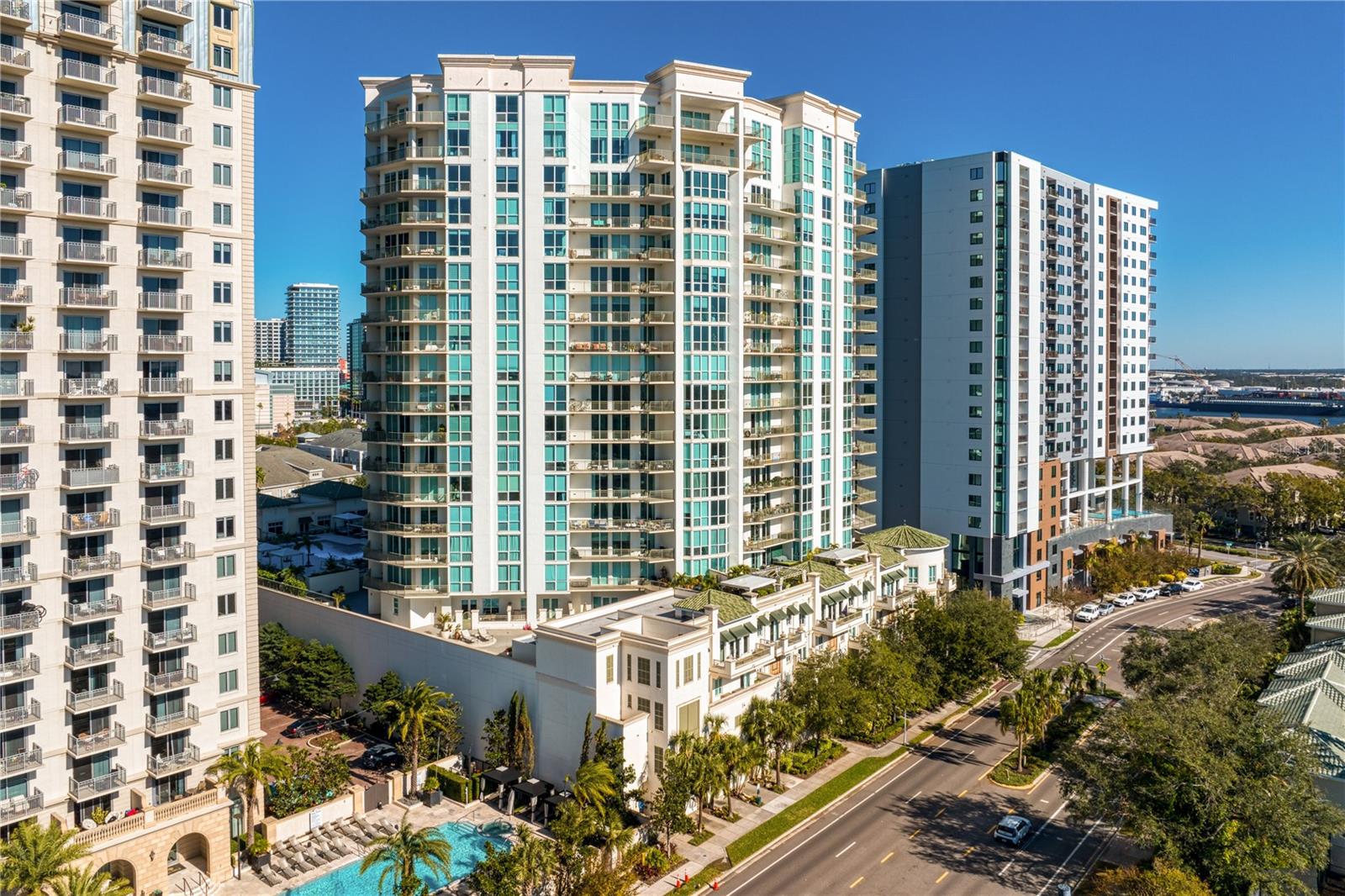 450 KNIGHTS RUN AVE #705, TAMPA, FL, 33602