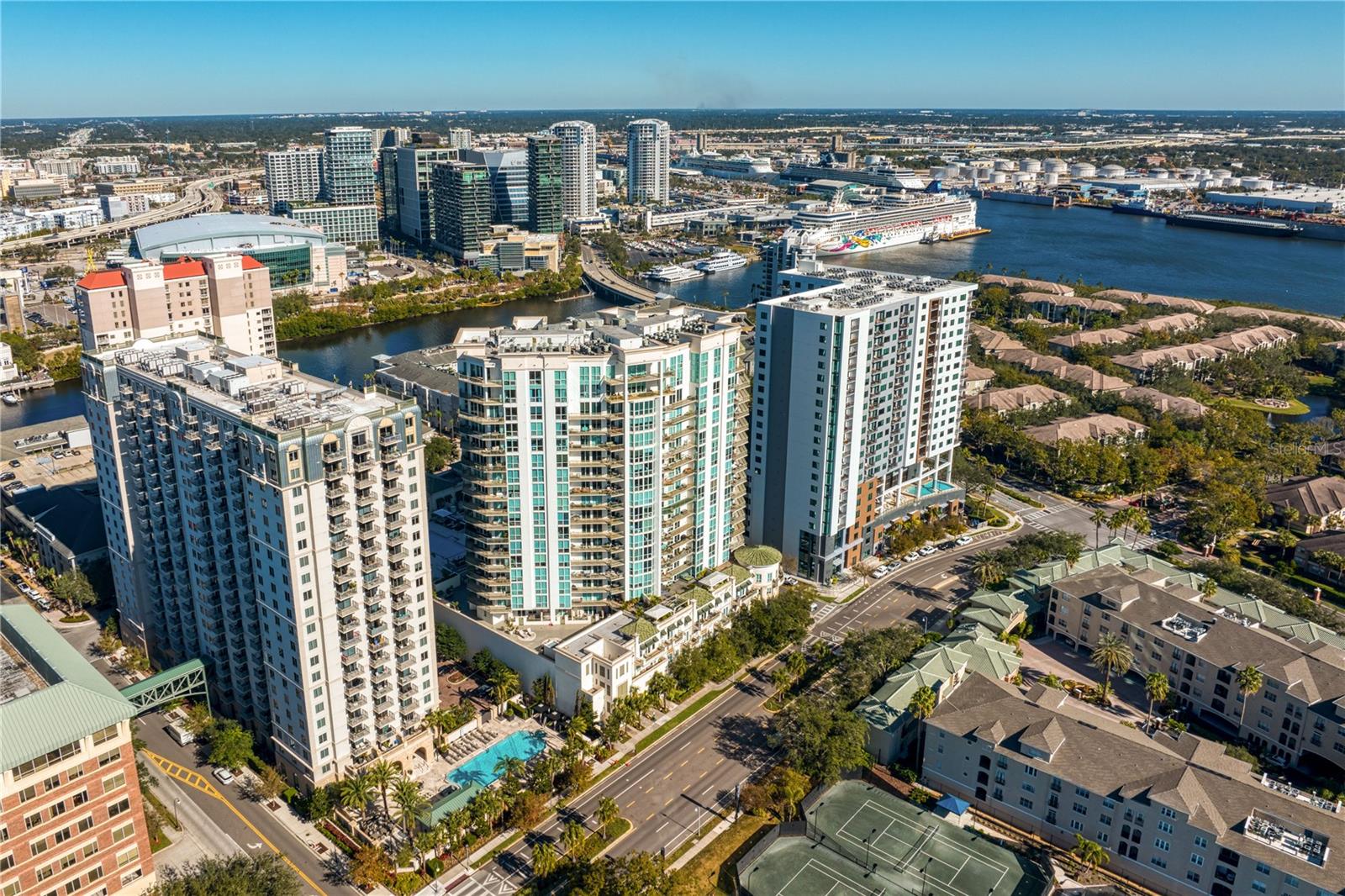 450 KNIGHTS RUN AVE #705, TAMPA, FL, 33602