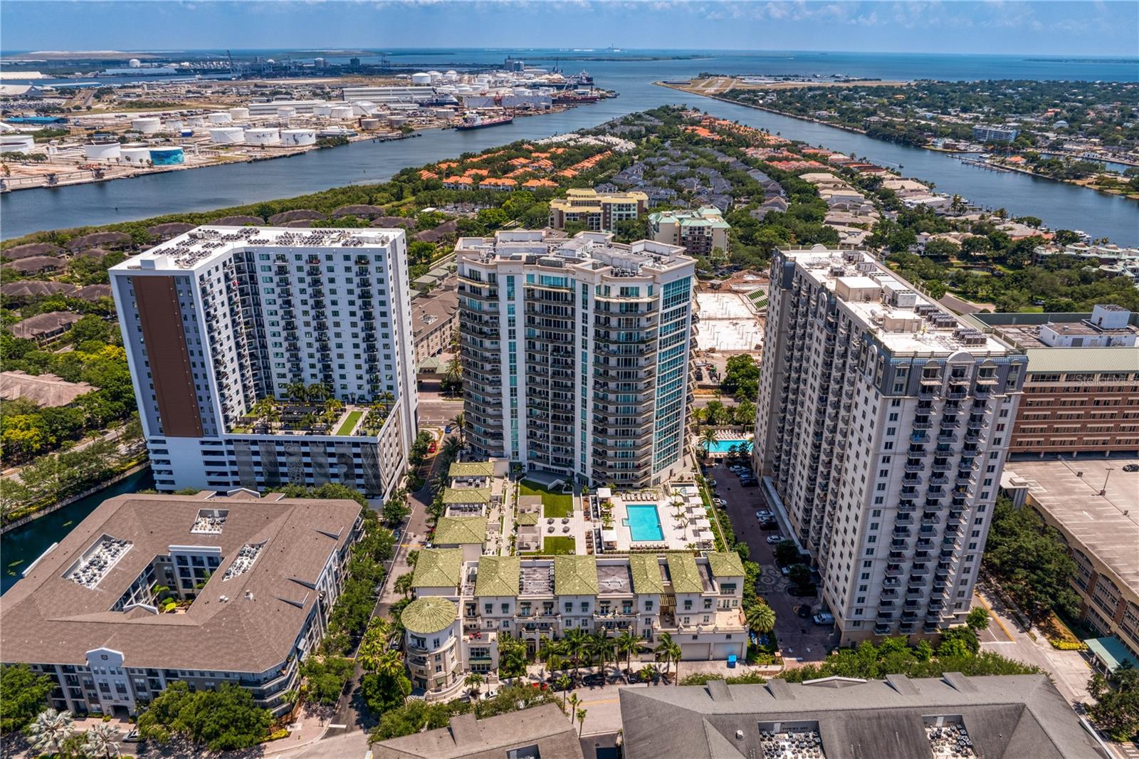 450 KNIGHTS RUN AVE #705, TAMPA, FL, 33602