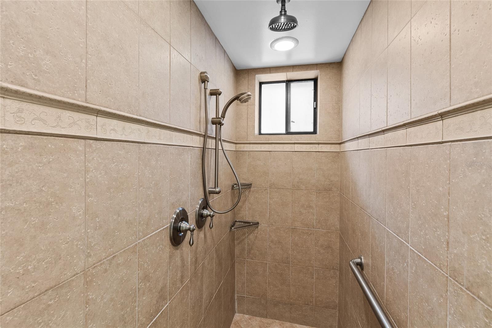 9605 HOLLYGLEN PL, WINDERMERE, FL, 34786