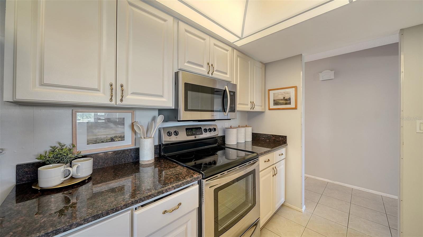 6810 9TH AVE W, BRADENTON, FL, 34209