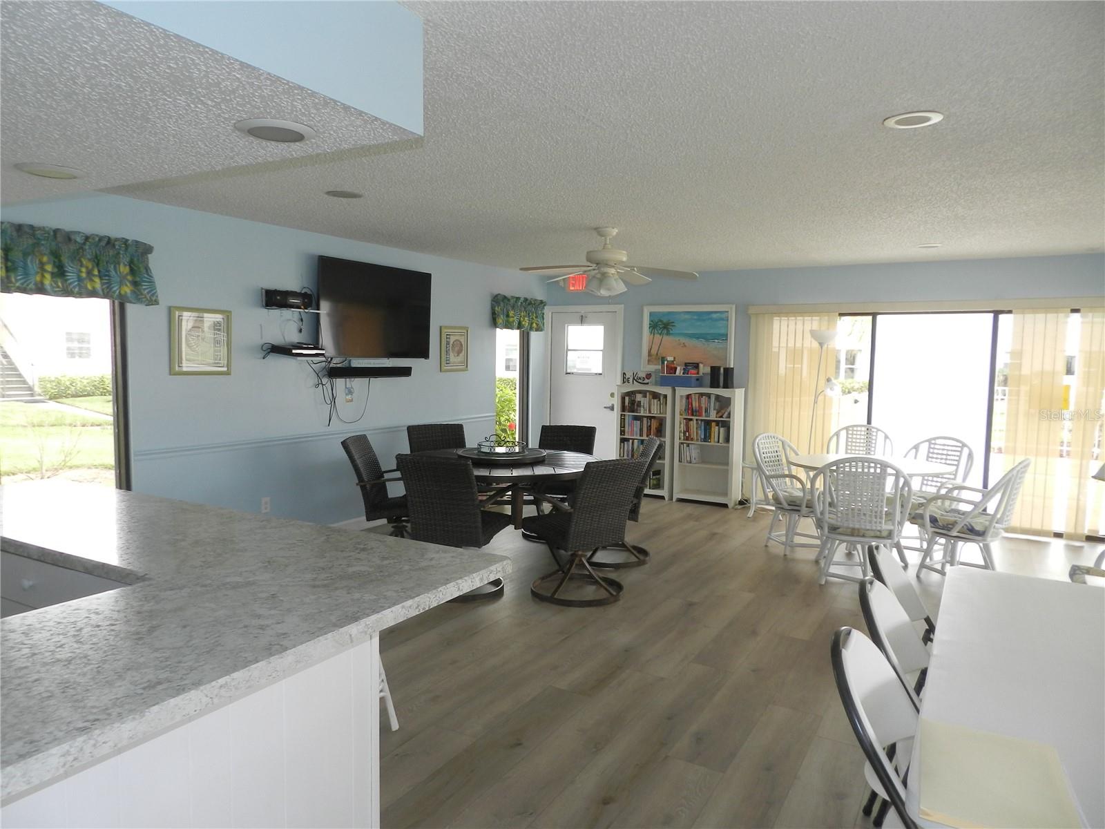 214 ELMWOOD CIR #214, SEMINOLE, FL, 33777