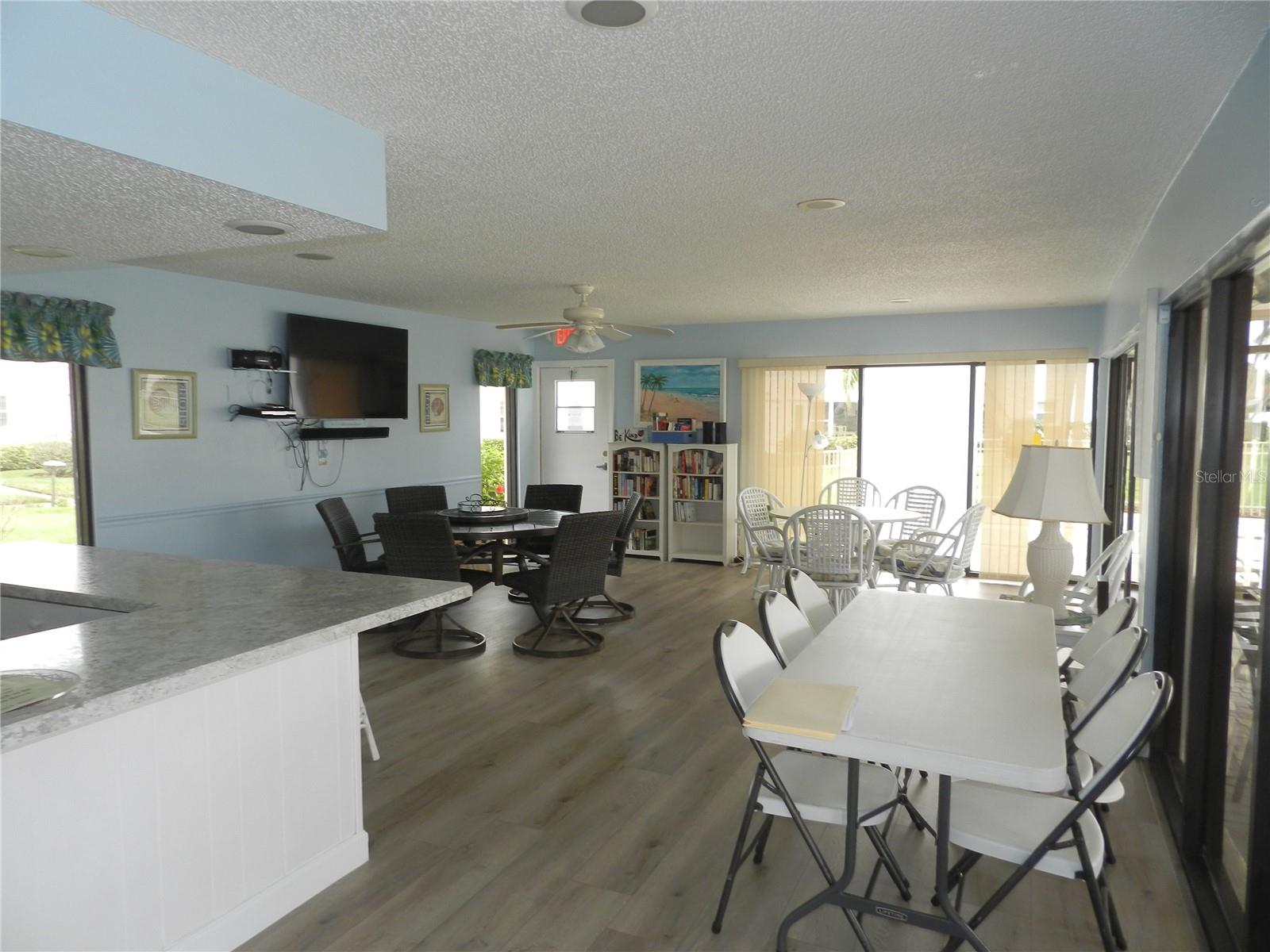 214 ELMWOOD CIR #214, SEMINOLE, FL, 33777