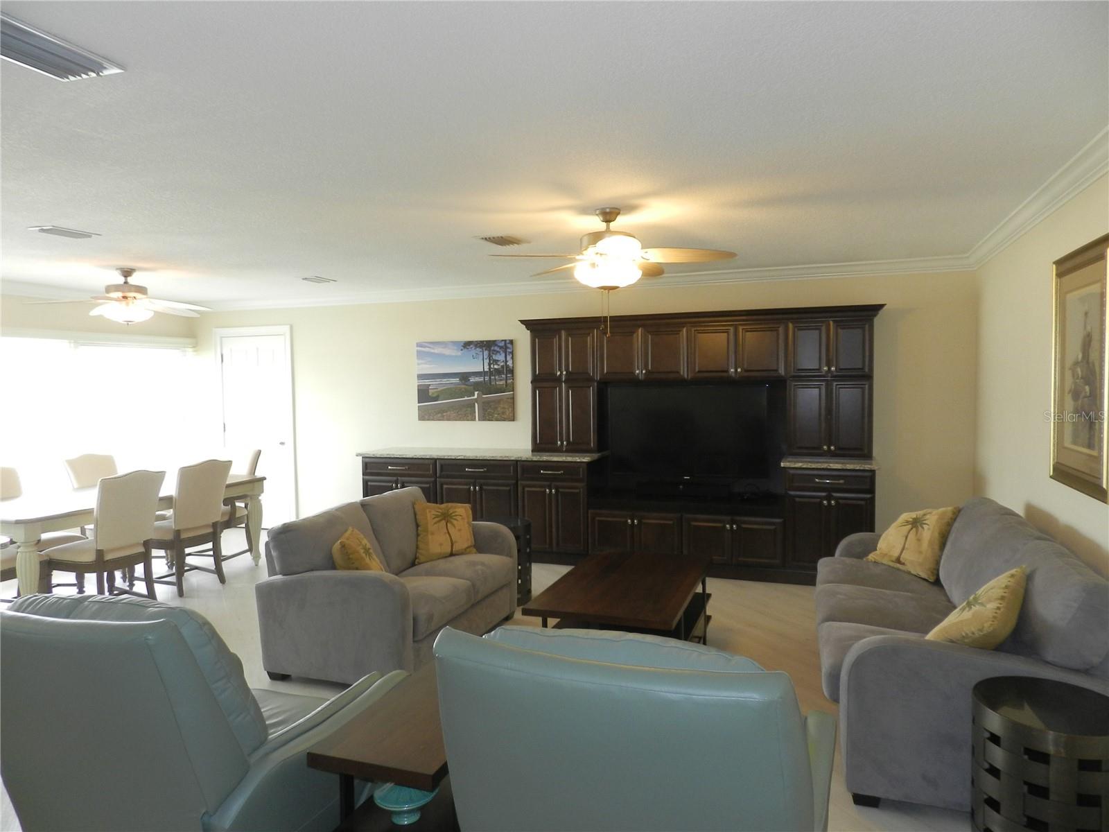 214 ELMWOOD CIR #214, SEMINOLE, FL, 33777