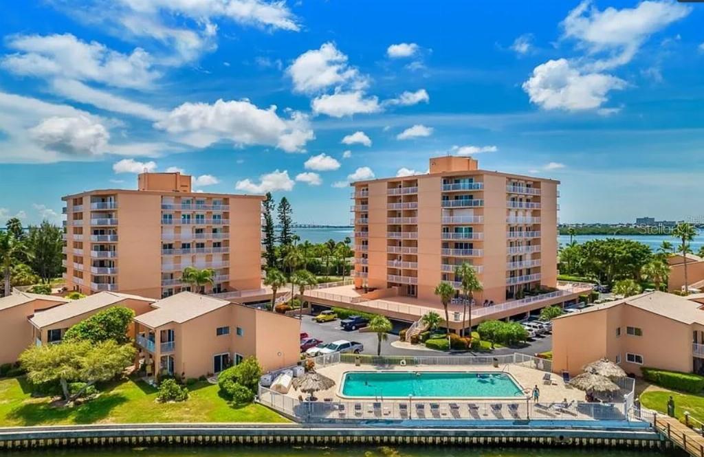 7432 SUNSHINE SKYWAY LN S #206, ST PETERSBURG, FL, 33711