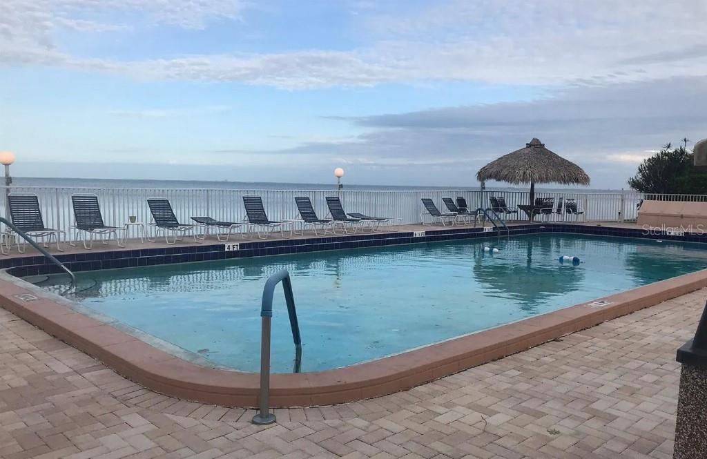 7432 SUNSHINE SKYWAY LN S #206, ST PETERSBURG, FL, 33711