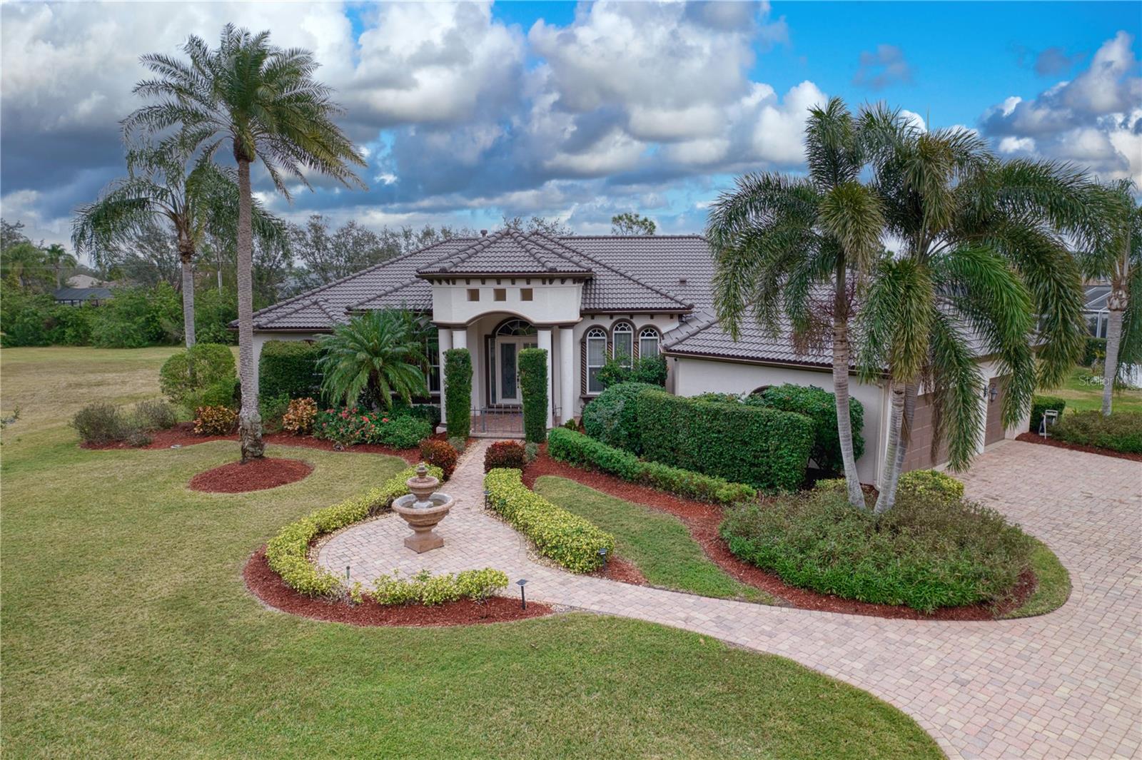 10523 CHEVAL PL, LAKEWOOD RANCH, FL, 34202