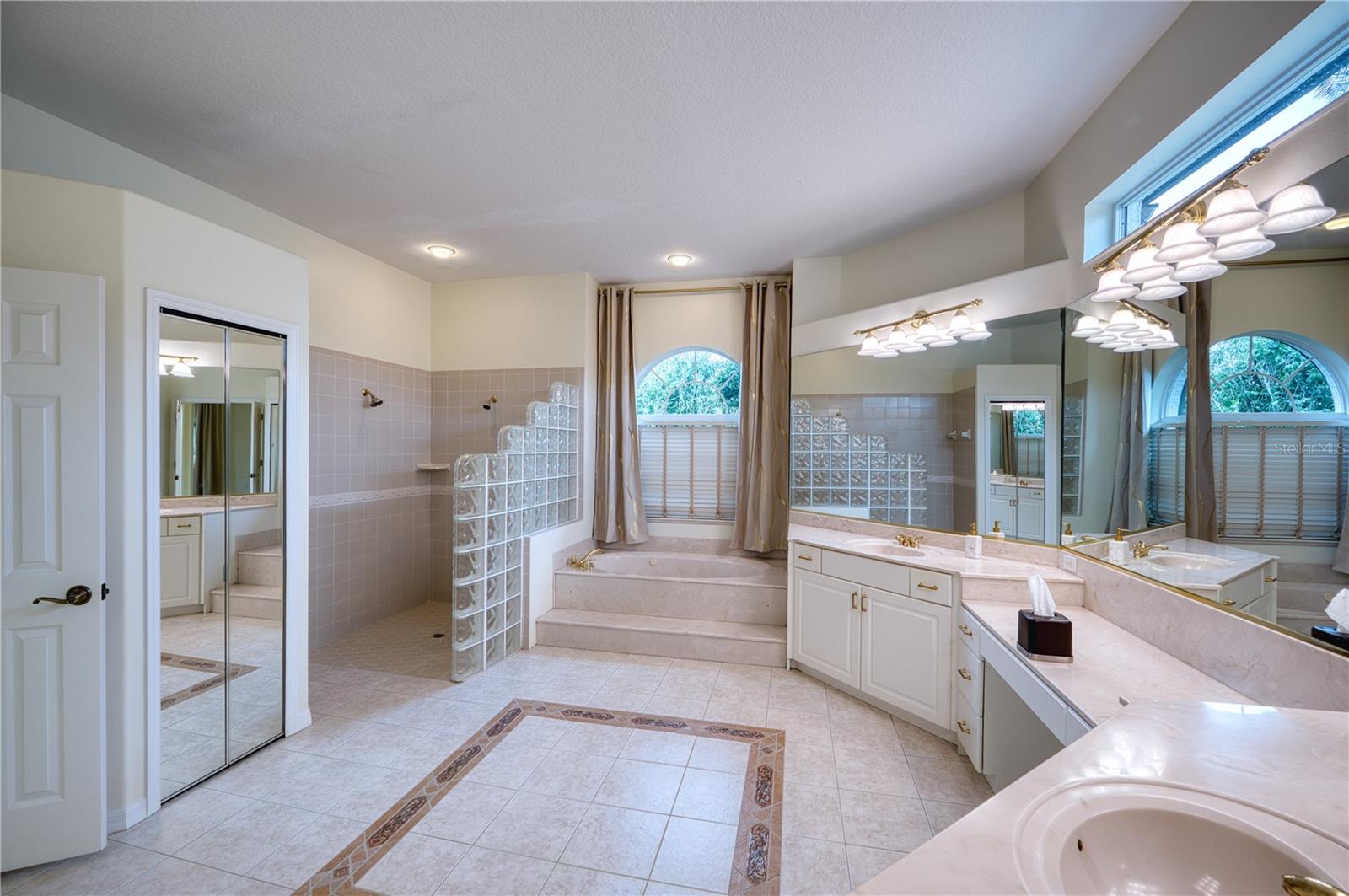 10523 CHEVAL PL, LAKEWOOD RANCH, FL, 34202