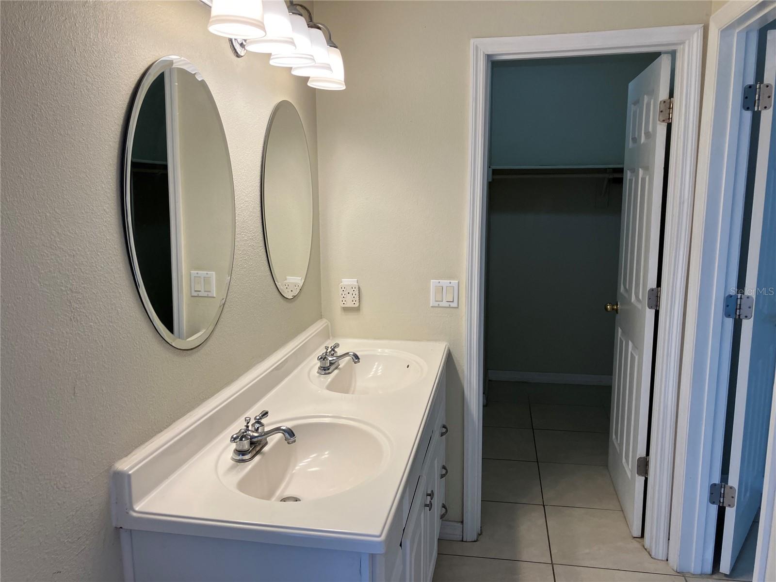 2852 INDIA BLVD, DELTONA, FL, 32738