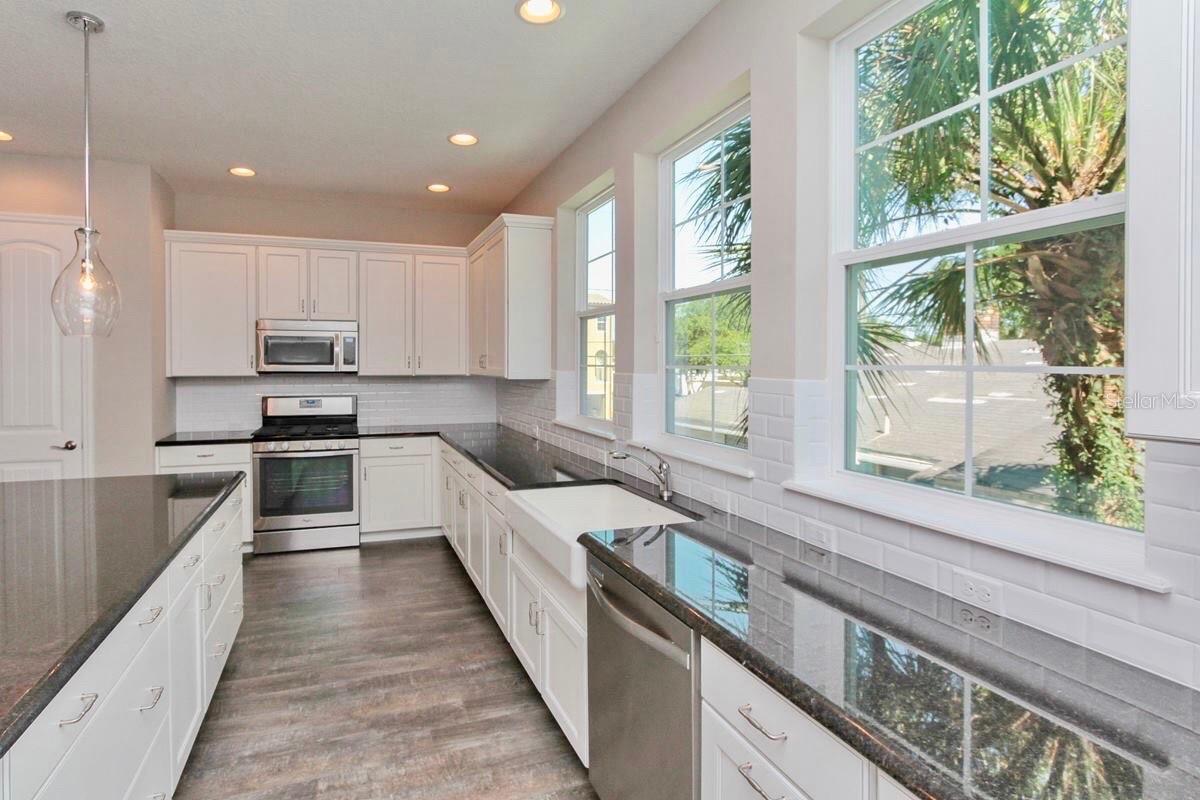 1807 W AZEELE ST #3, TAMPA, FL, 33606