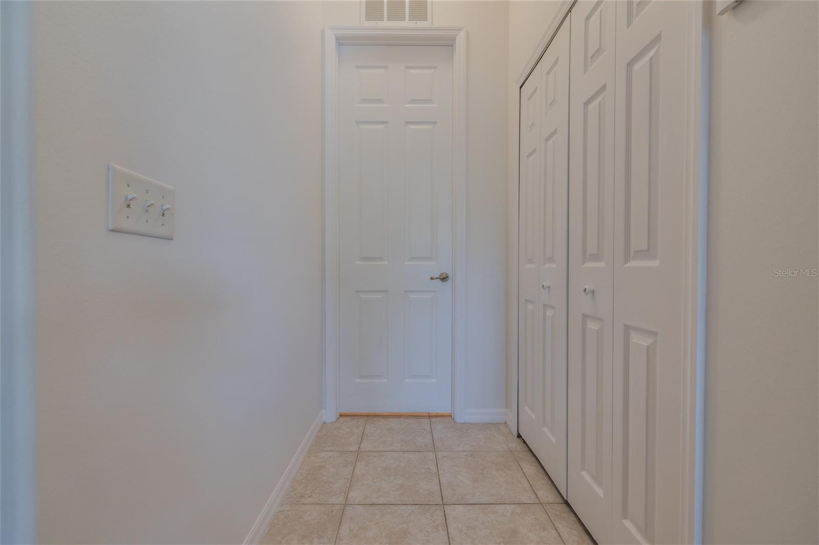3039 PINE TREE DR, EDGEWATER, FL, 32141