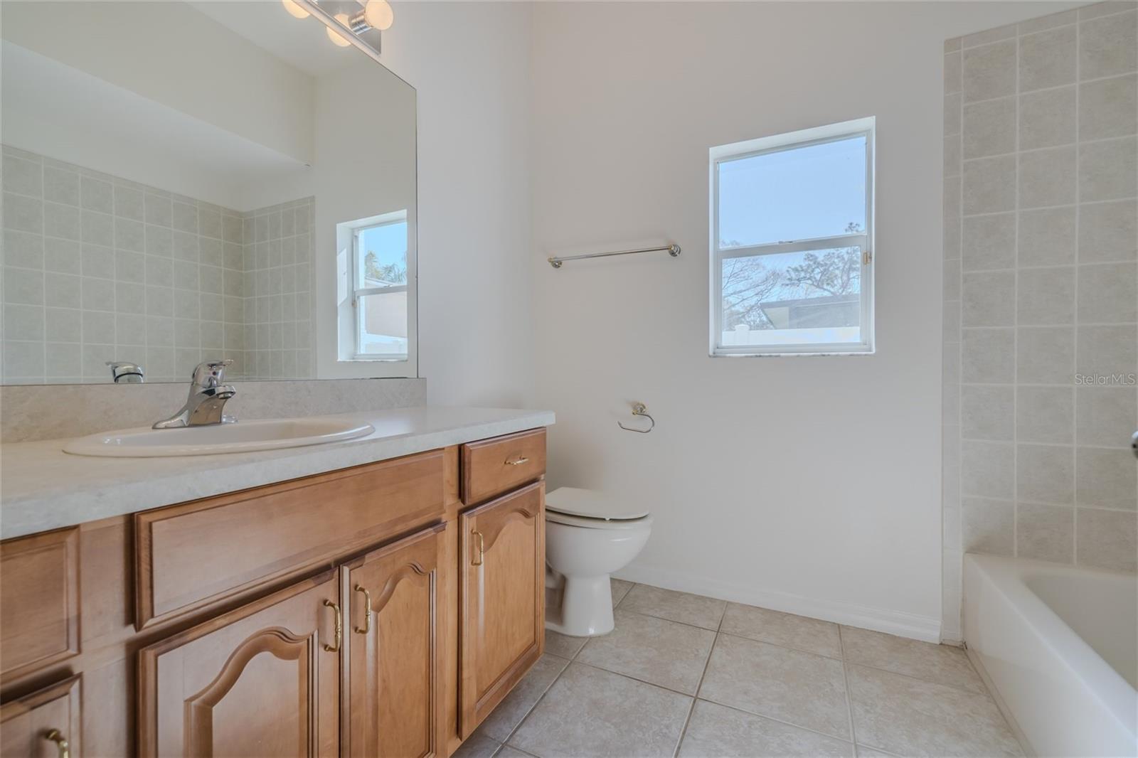 3039 PINE TREE DR, EDGEWATER, FL, 32141