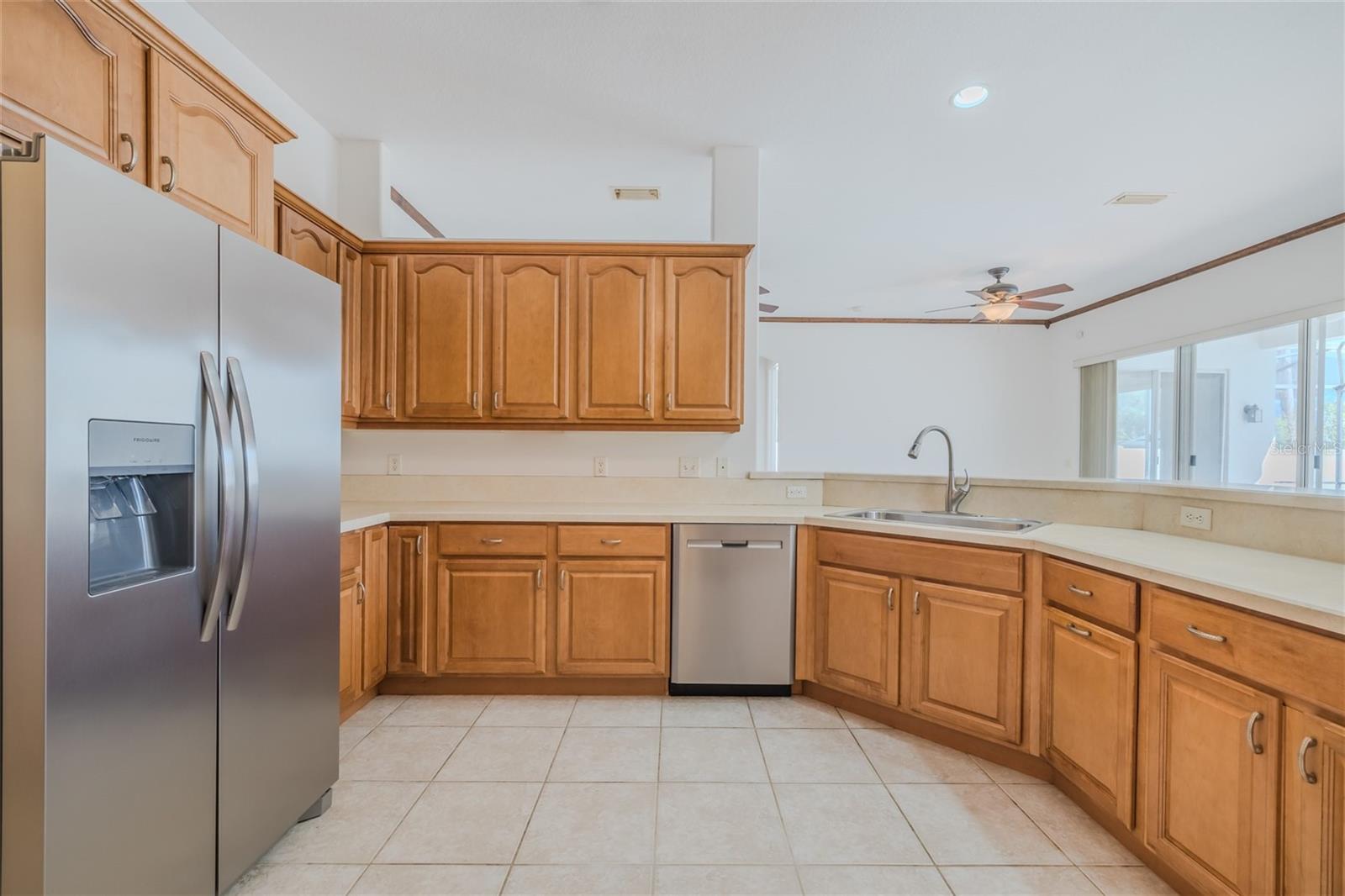 3039 PINE TREE DR, EDGEWATER, FL, 32141
