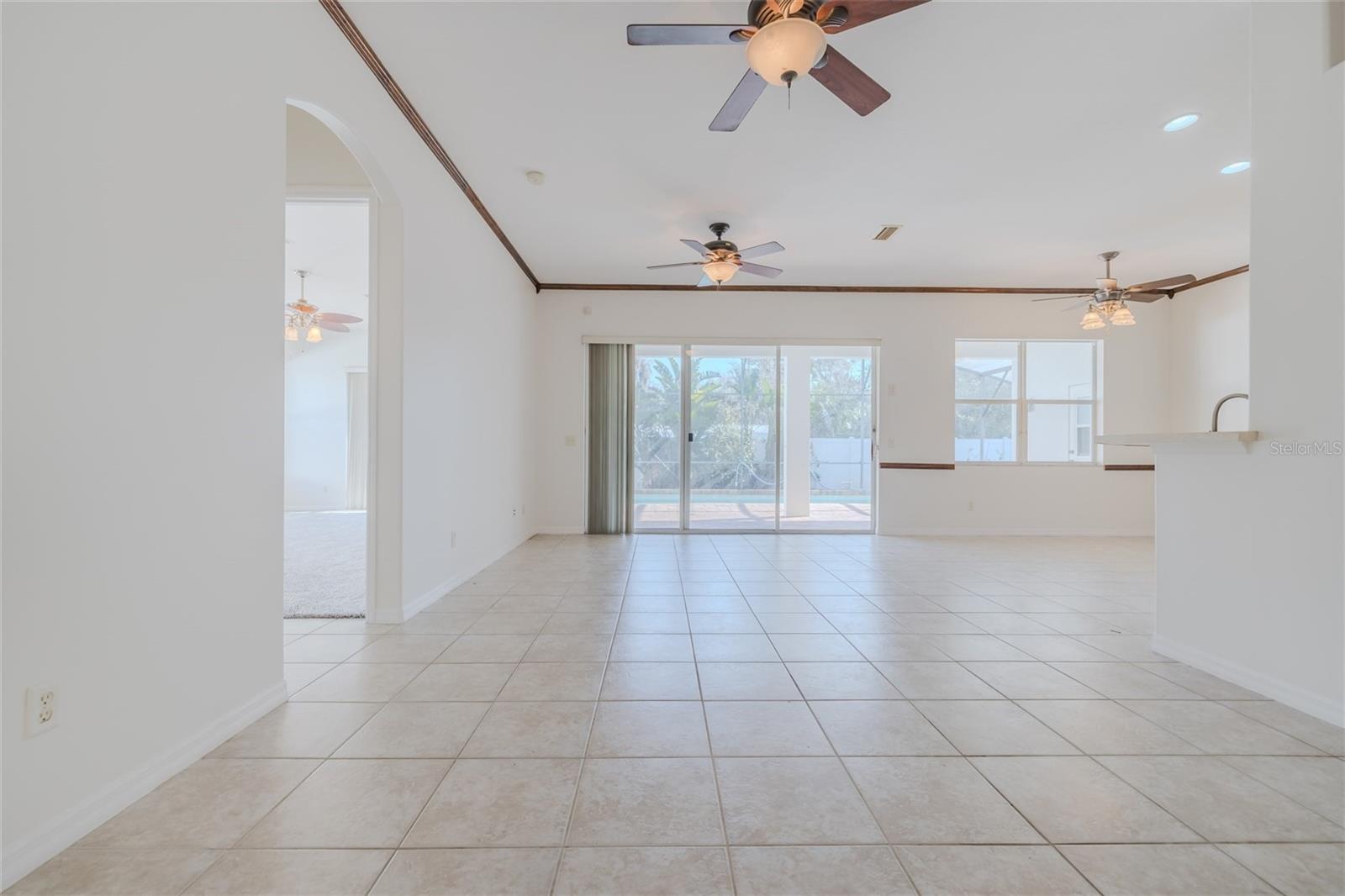 3039 PINE TREE DR, EDGEWATER, FL, 32141