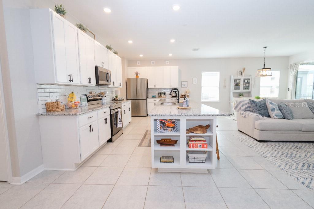 8203 ABALONE LOOP, PARRISH, FL, 34219