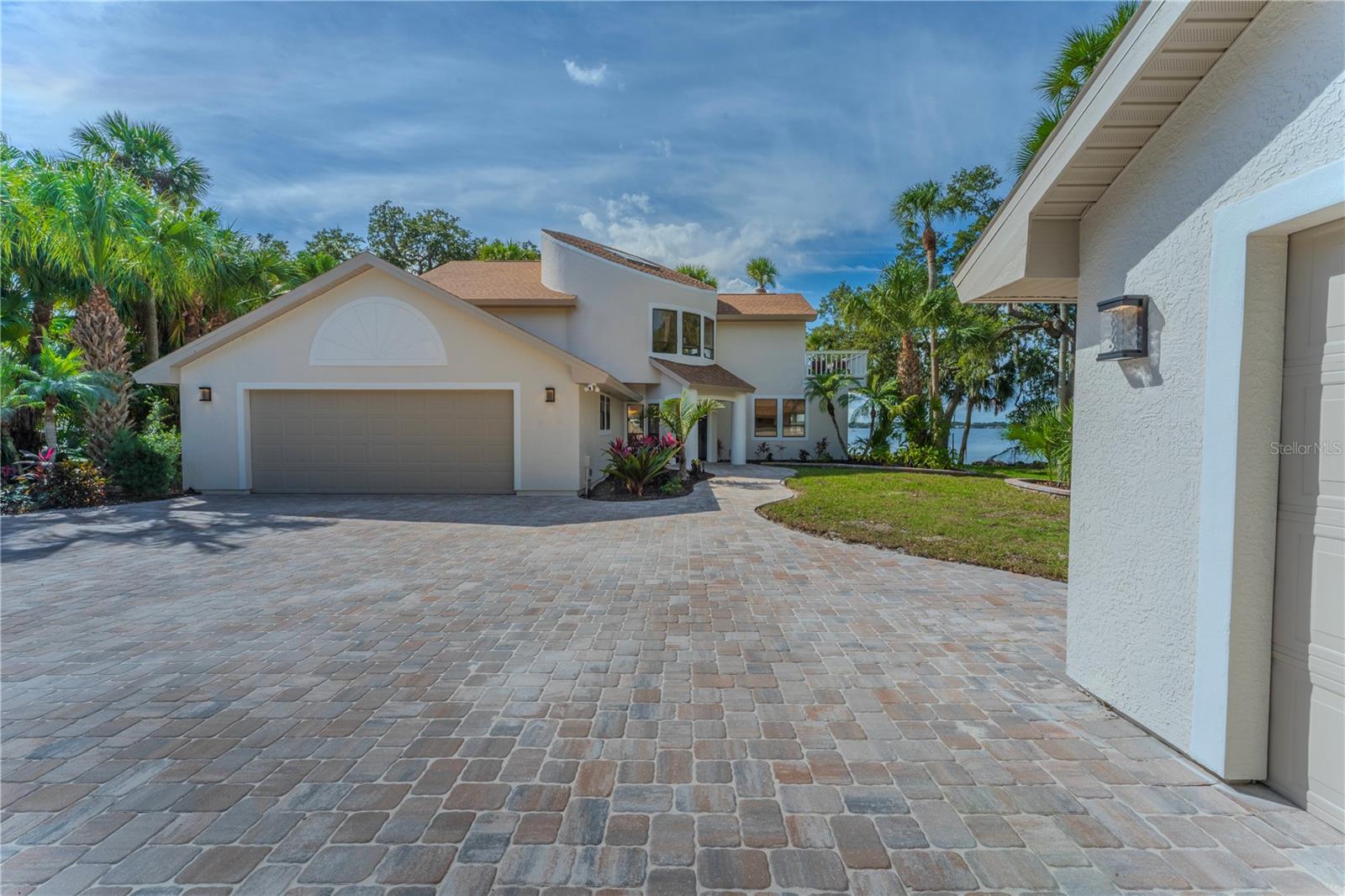 3665 S TROPICAL TRL, MERRITT ISLAND, FL, 32952