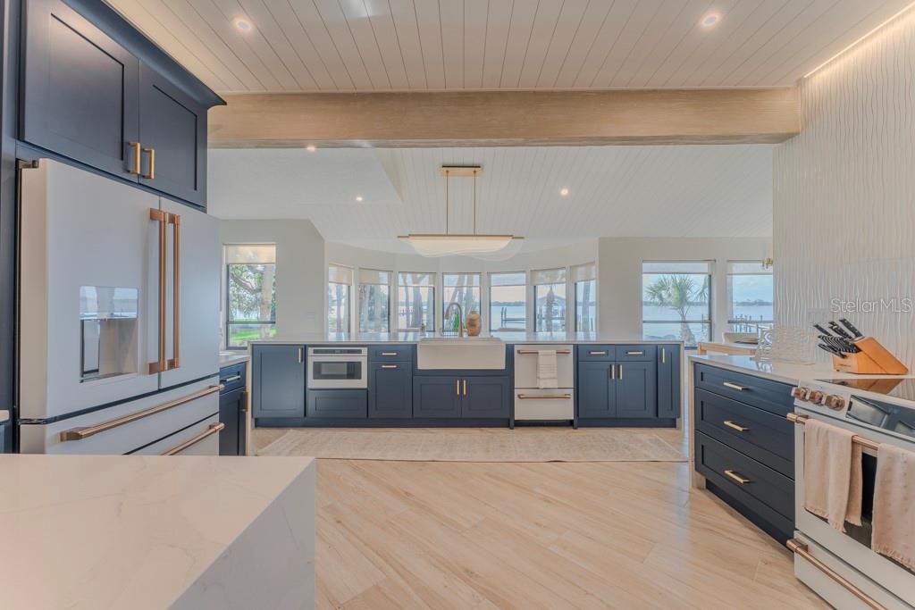 3665 S TROPICAL TRL, MERRITT ISLAND, FL, 32952