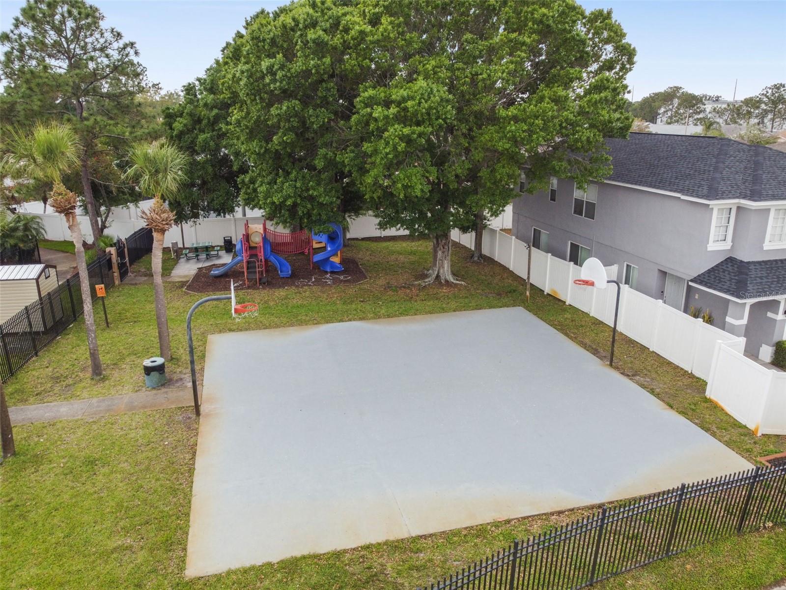 915 BURLWOOD ST, BRANDON, FL, 33511
