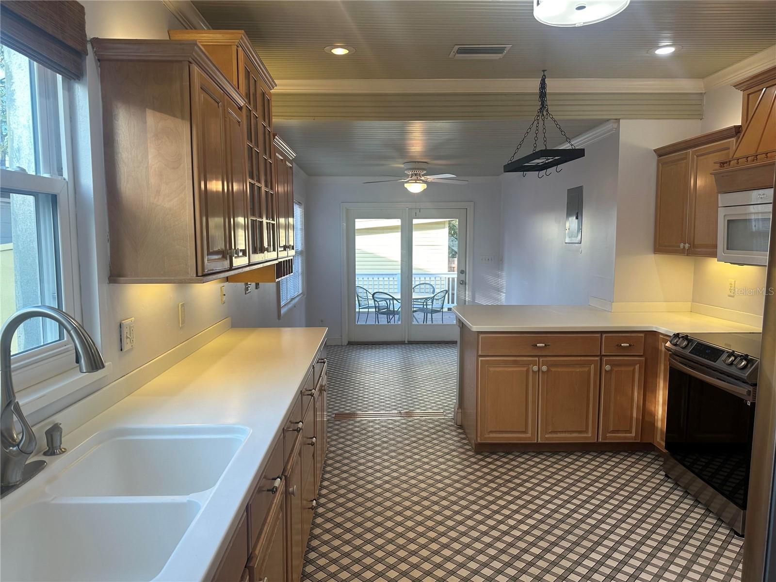727 23RD AVE N, ST PETERSBURG, FL, 33704
