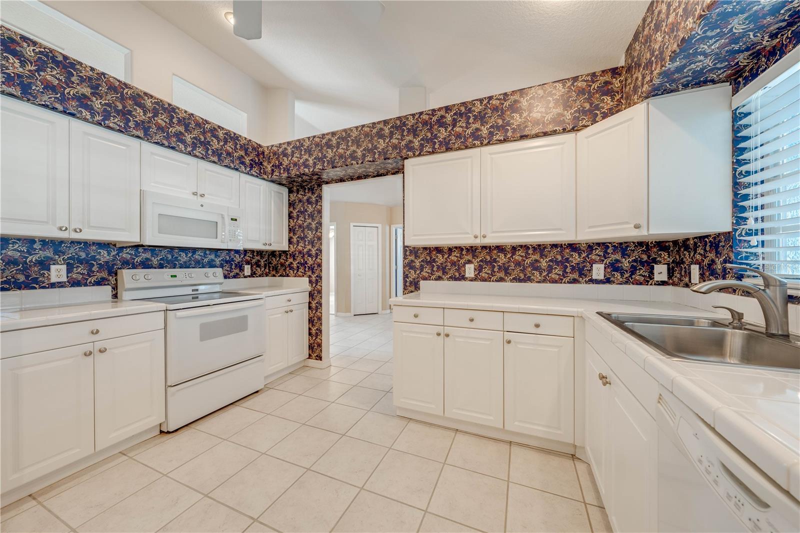 2211 JESSICA LN, KISSIMMEE, FL, 34744