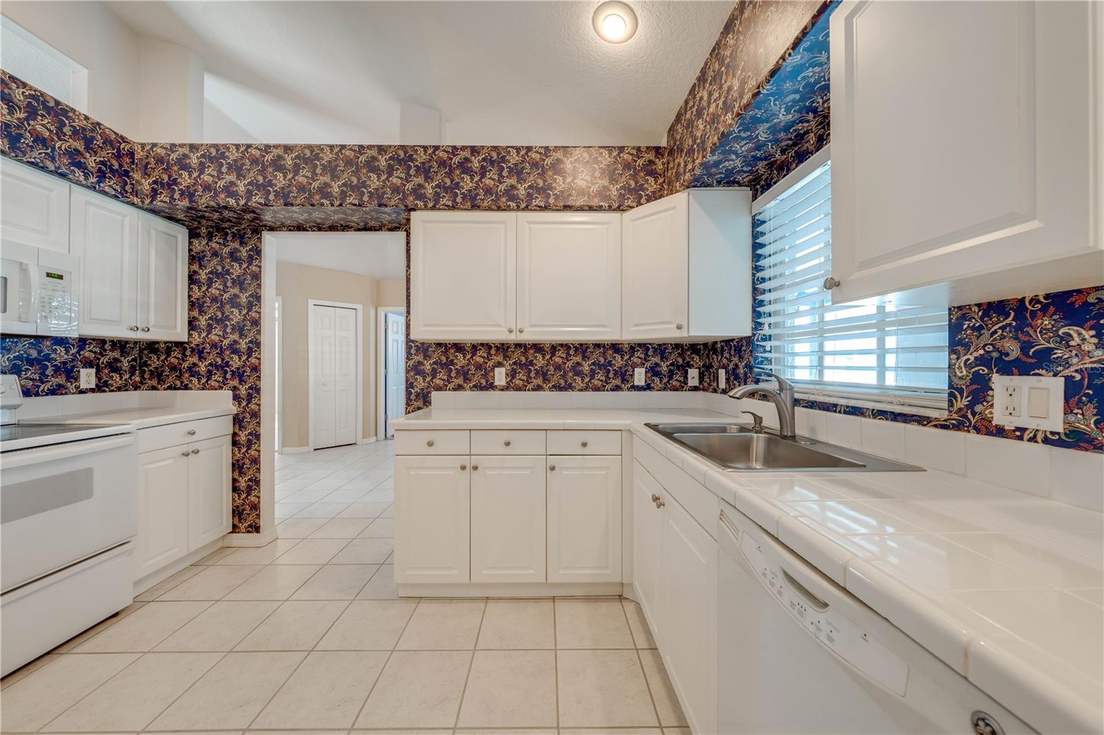 2211 JESSICA LN, KISSIMMEE, FL, 34744
