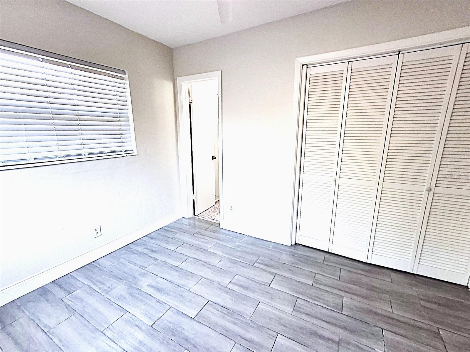 3947 MOHR AVE N, ST PETERSBURG, FL, 33714