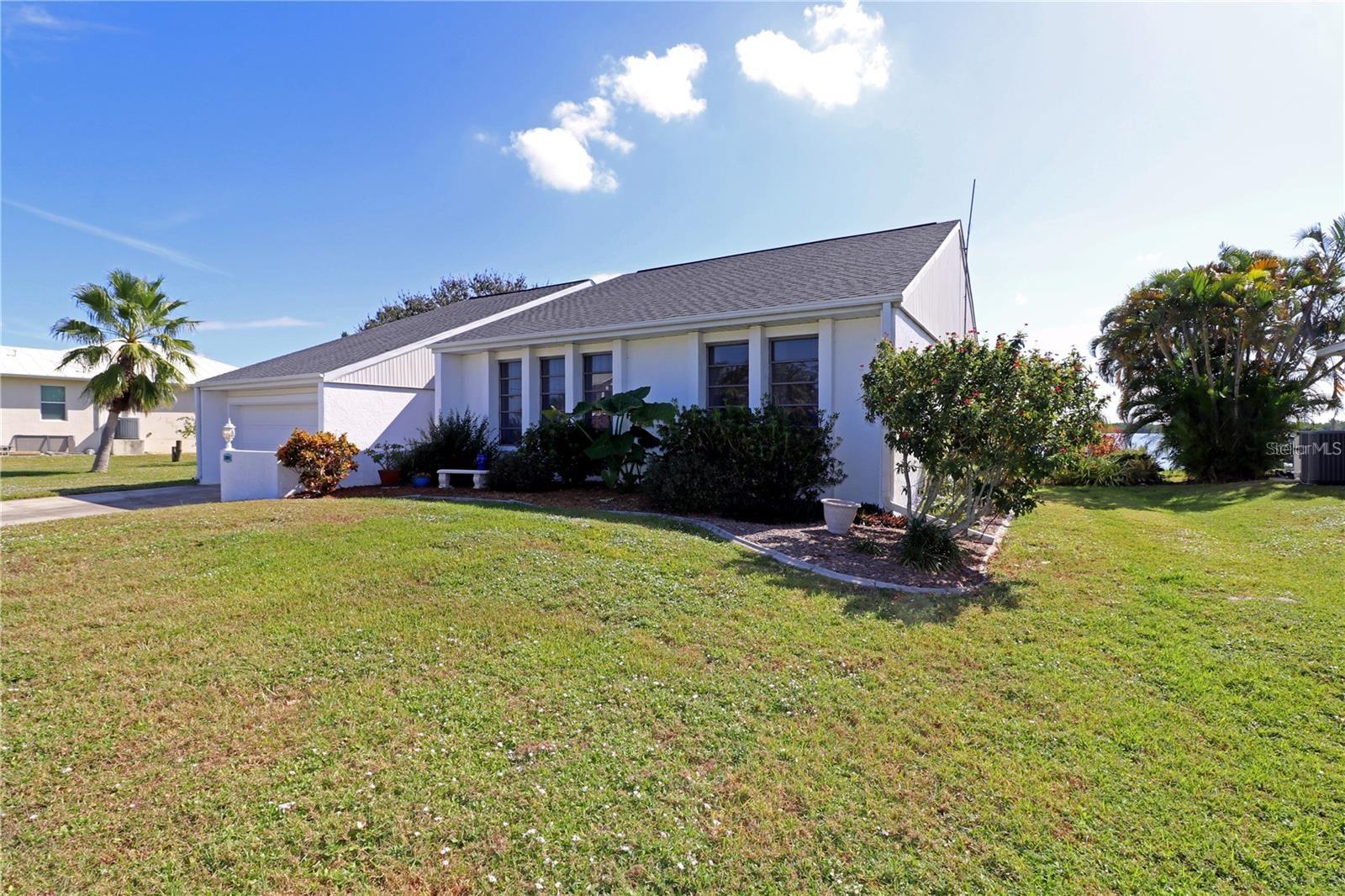 3000 PEACE RIVER DR, PUNTA GORDA, FL, 33983
