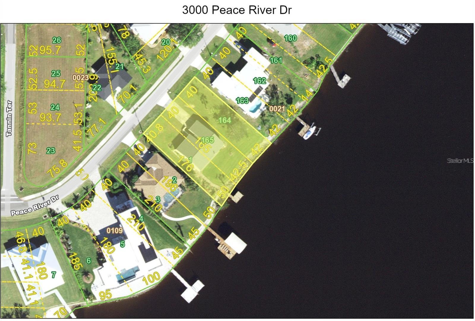 3000 PEACE RIVER DR, PUNTA GORDA, FL, 33983