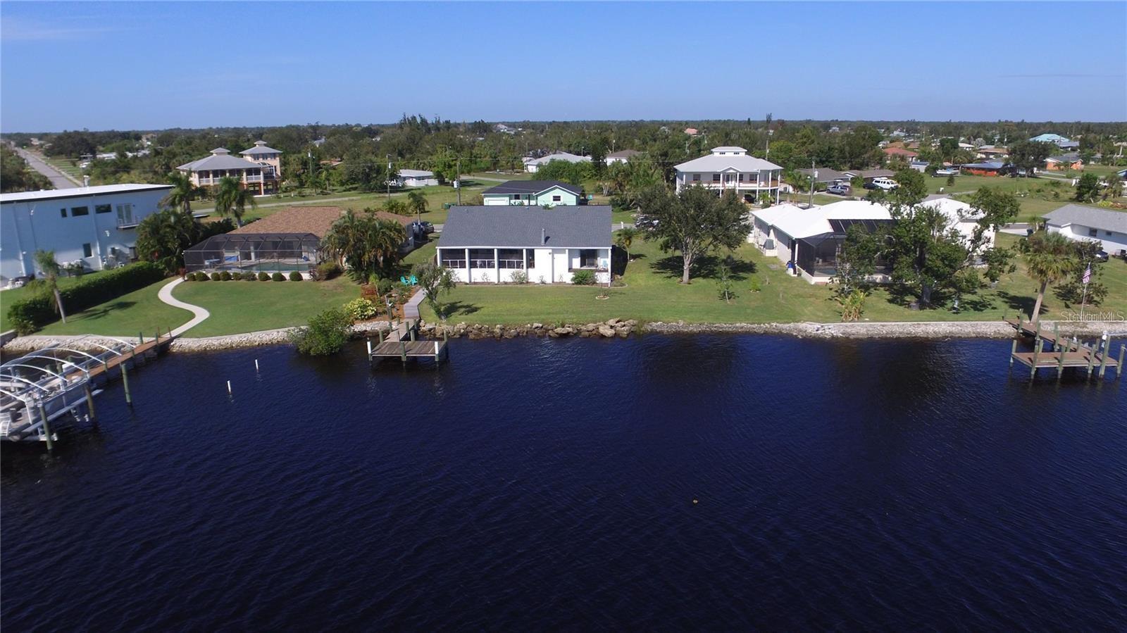 3000 PEACE RIVER DR, PUNTA GORDA, FL, 33983