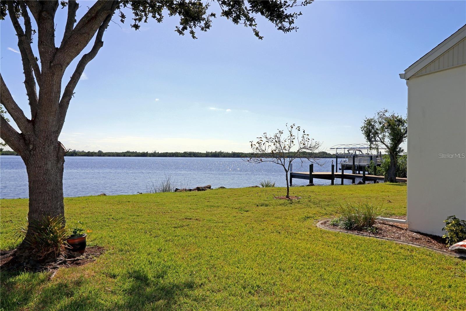 3000 PEACE RIVER DR, PUNTA GORDA, FL, 33983