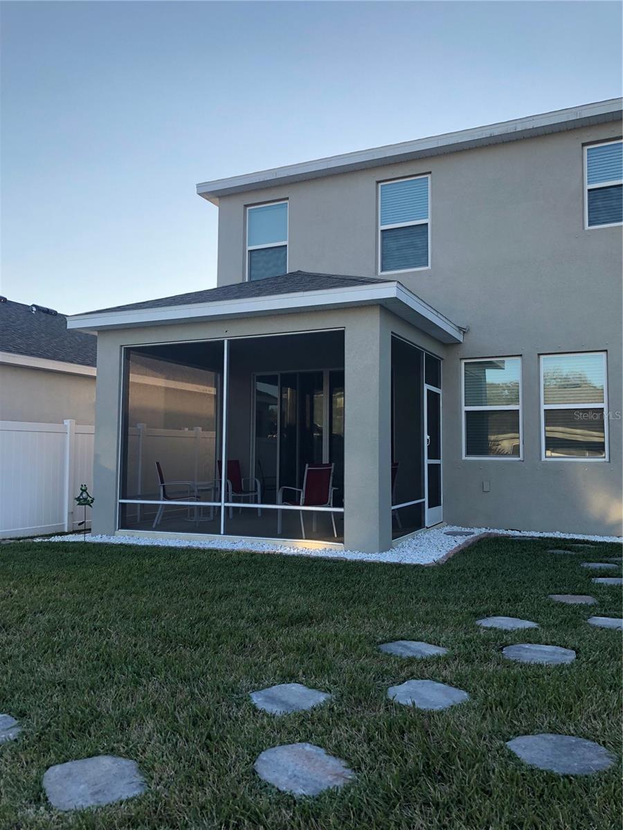 10913 KIDRON VALLEY LN, TAMPA, FL, 33625