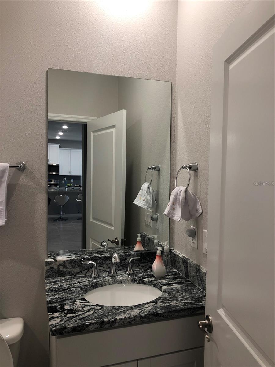10913 KIDRON VALLEY LN, TAMPA, FL, 33625